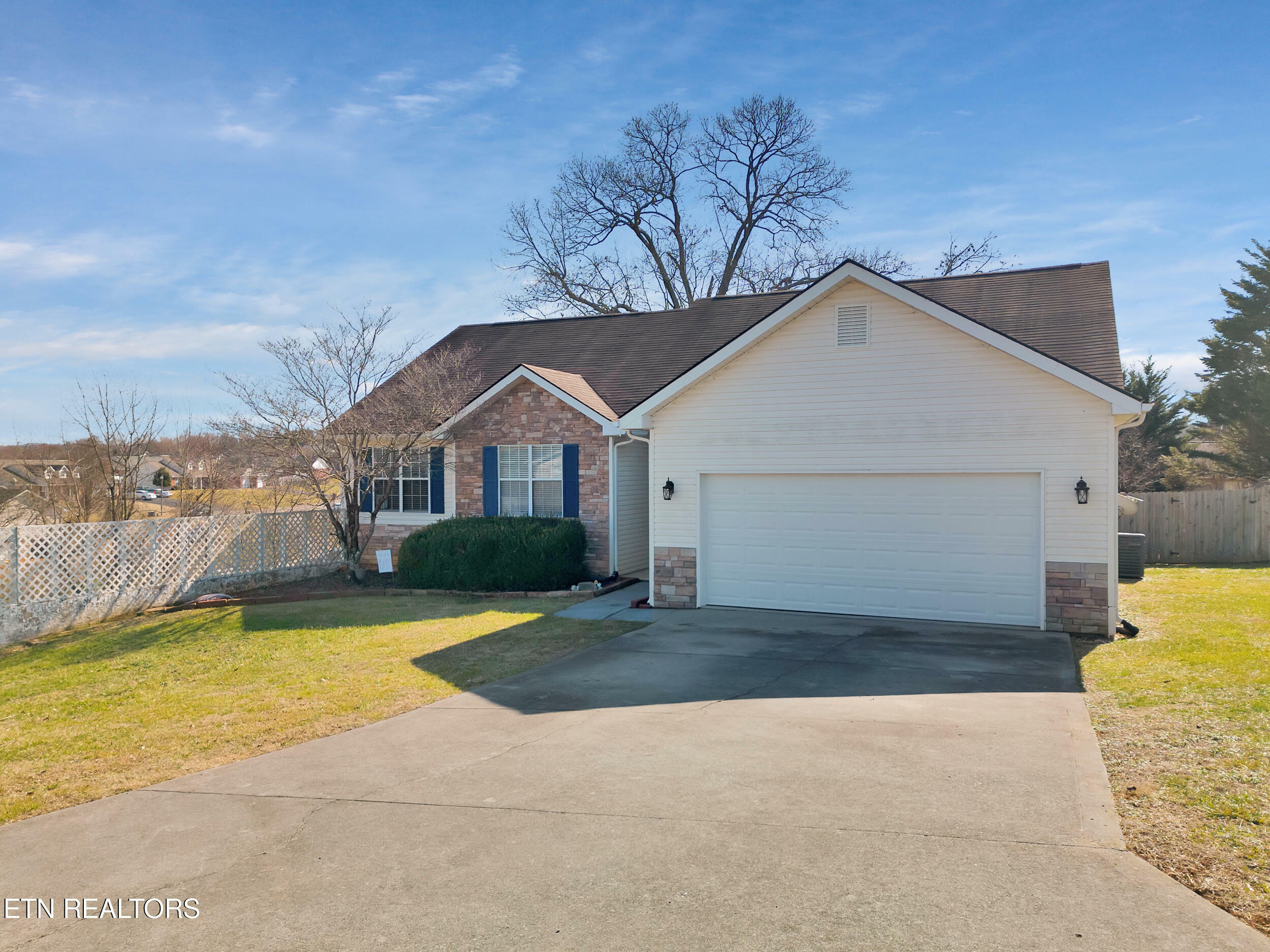 Property Photo:  1621 Rivergate Ridge Court  TN 37862 