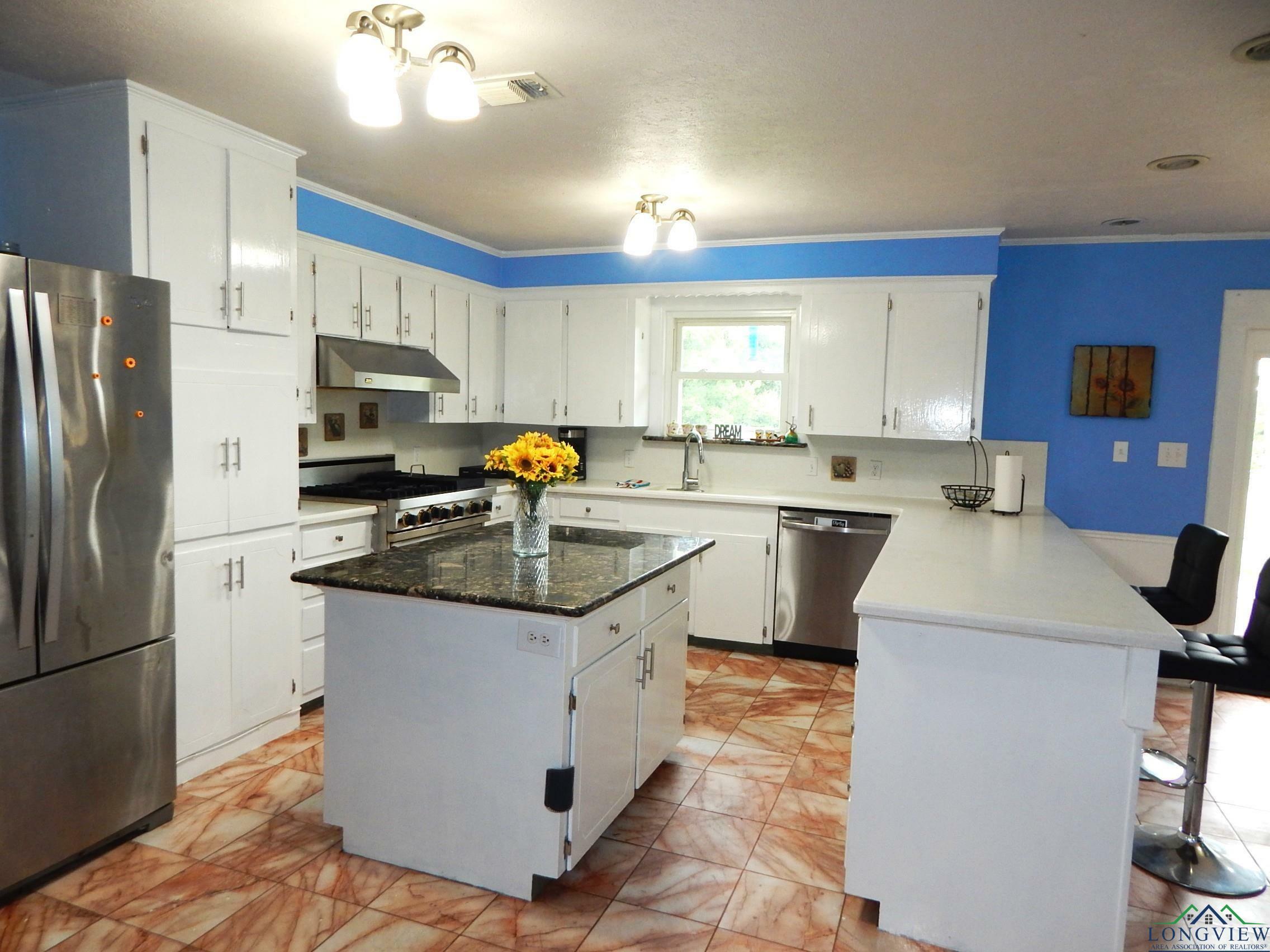 Property Photo: 441 Pr 8571 TX 75494