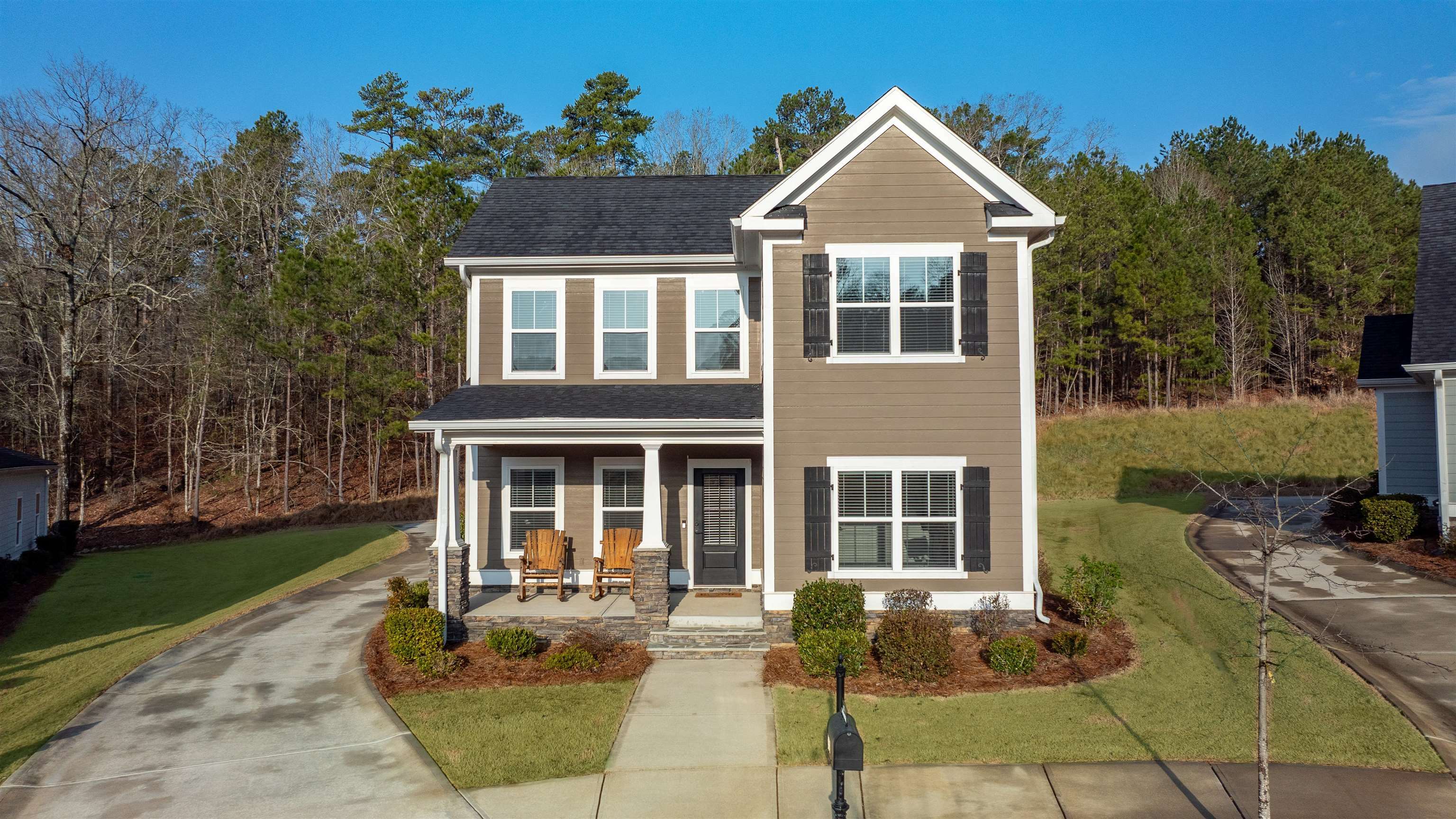 Property Photo:  1231 Carriage Ridge Drive  GA 30642-5494 