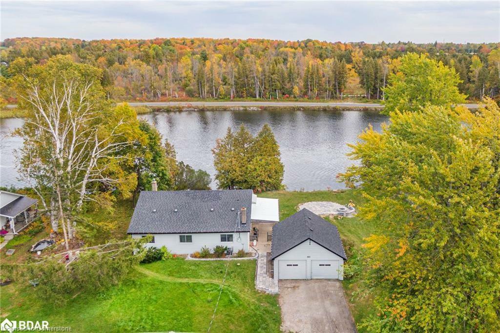 Photo de la propriété:  885 Glen Cedar Drive  ON K9J 6X5 