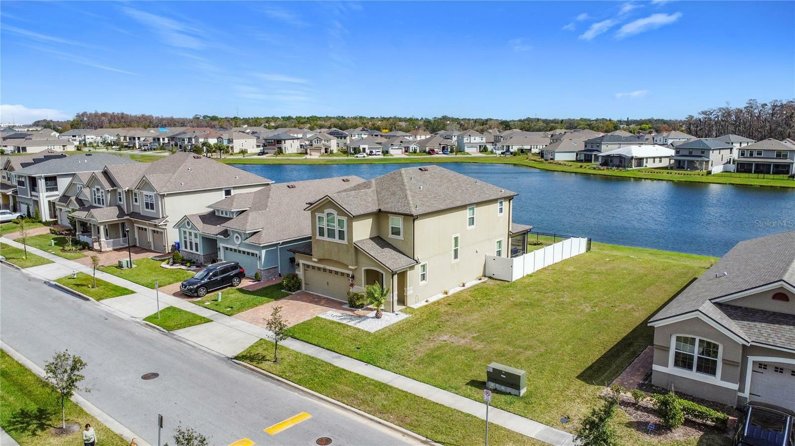 Property Photo: 2687 Chantilly Avenue FL 34741