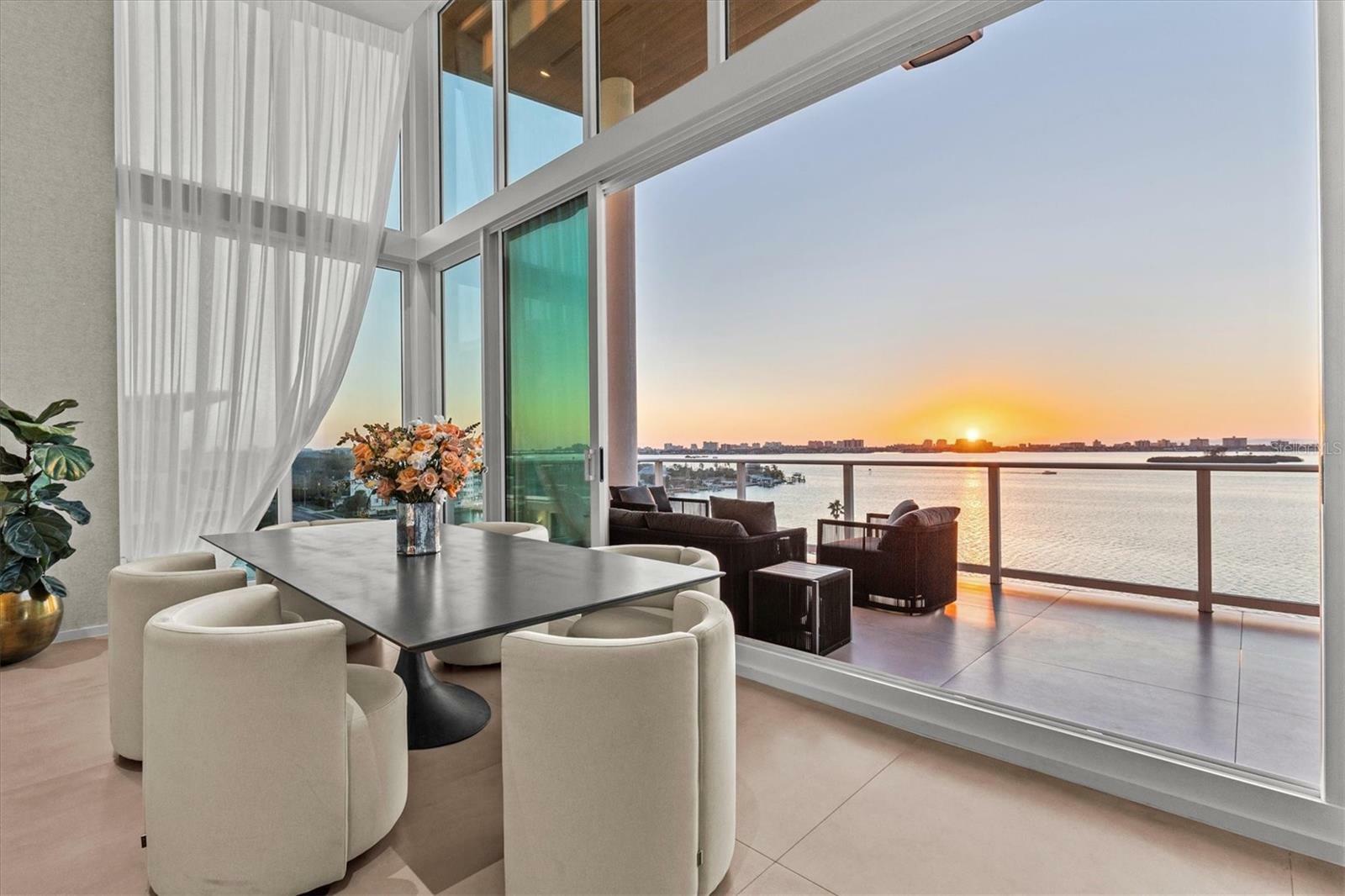 Property Photo: 1020 Sunset Point Road 703 FL 33755