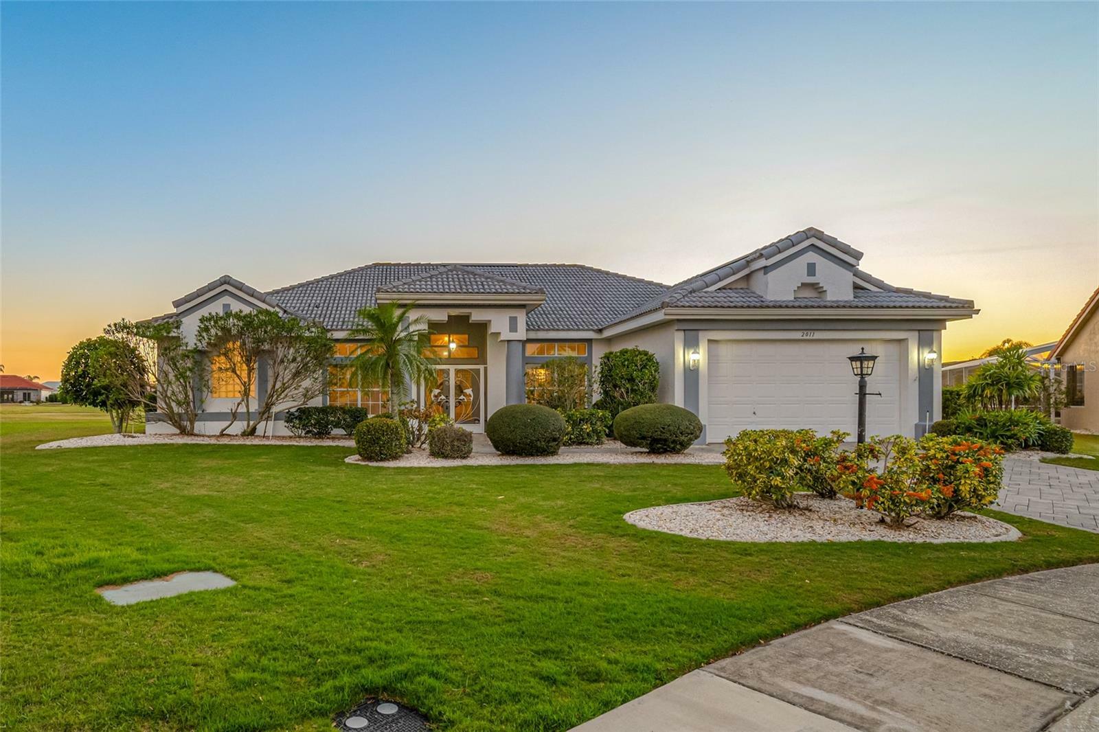 2011 Captiva Court  Sun City Center FL 33573 photo