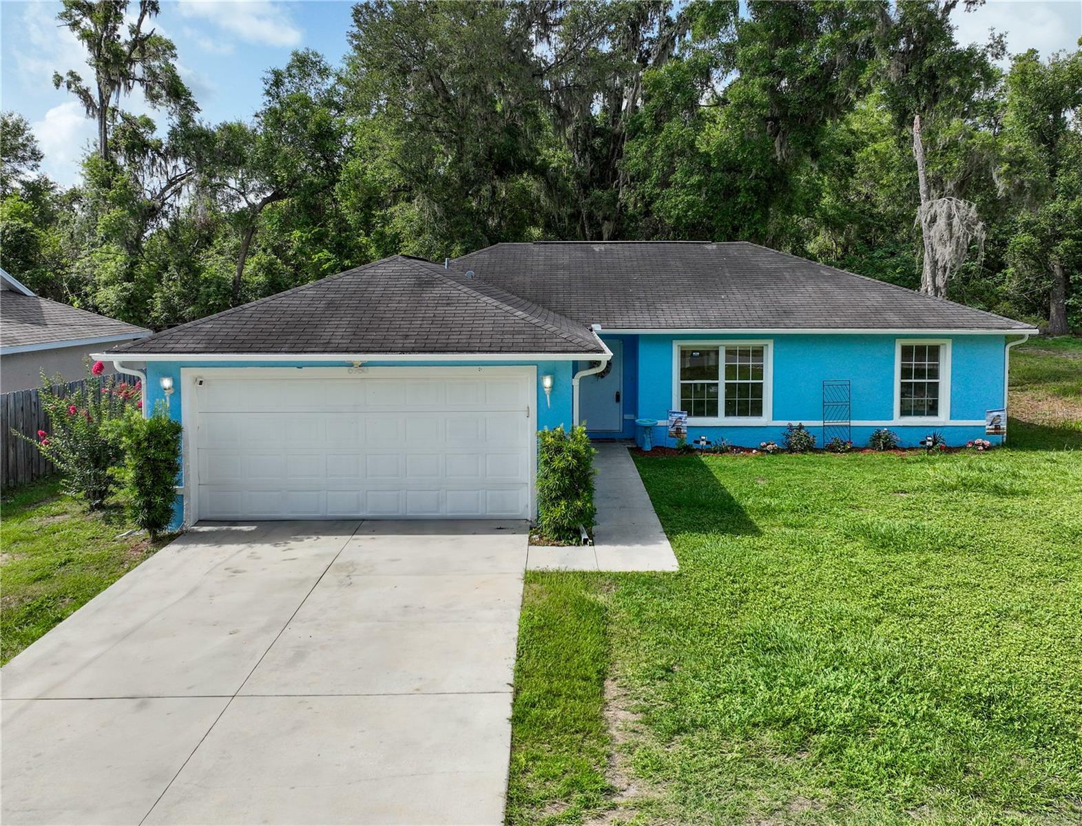 Property Photo: 6950 SE 124th Lane FL 34420