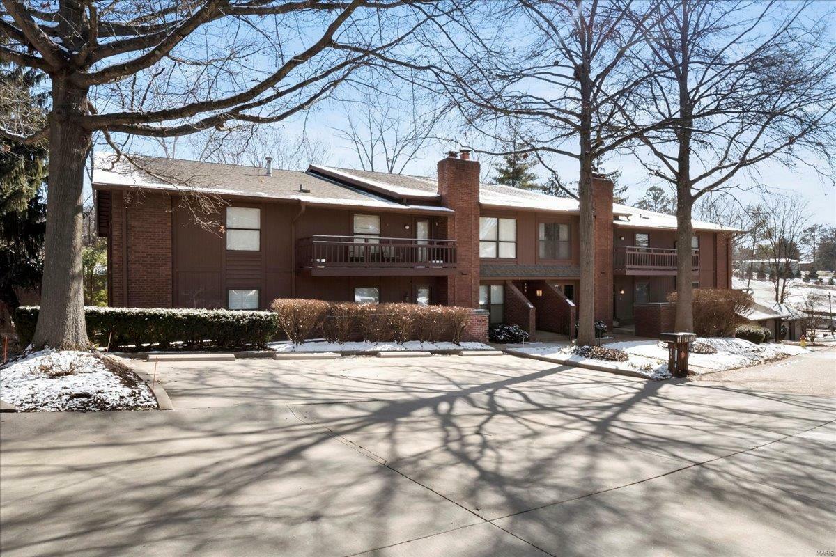 Property Photo: 698 Trailcrest Court 4 MO 63122