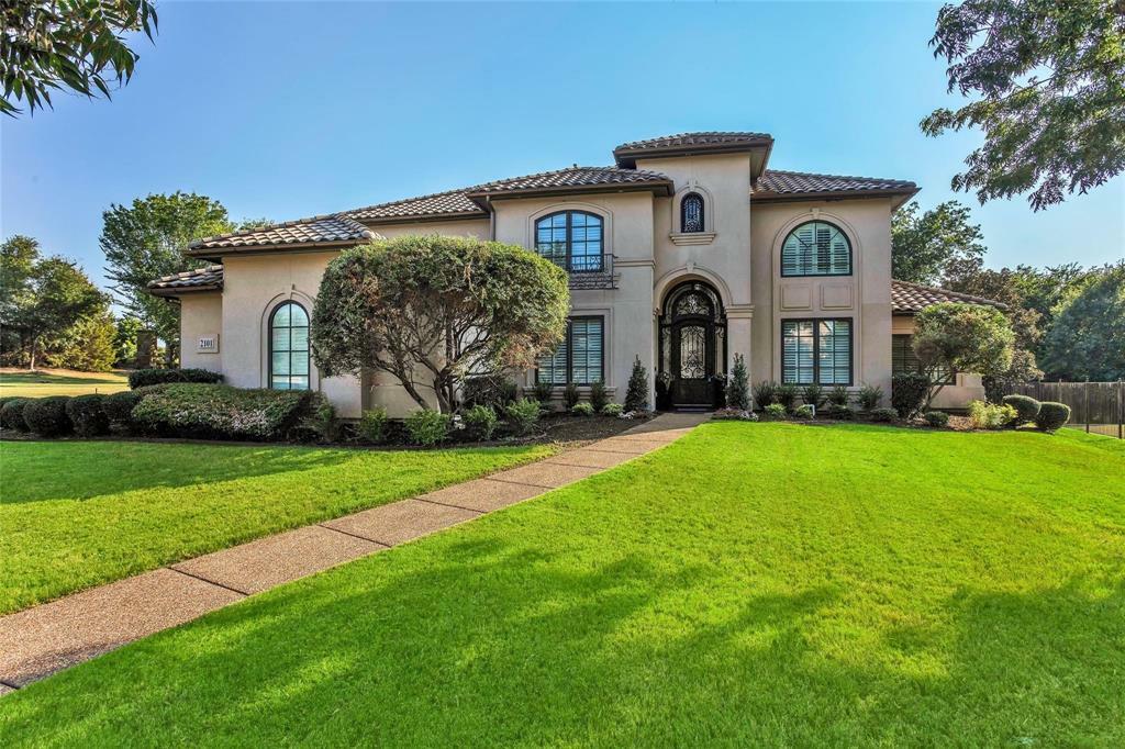 Property Photo:  2101 Roadrunner Drive  TX 75022 