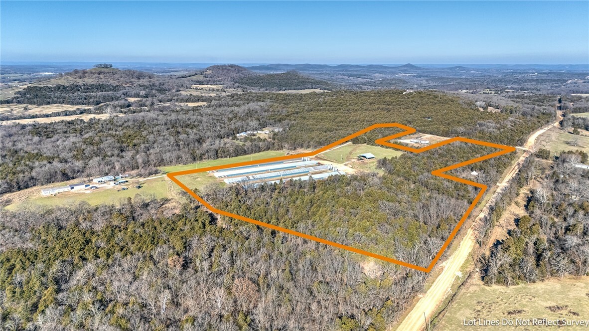Property Photo: 2890 County Road 425 AR 72616