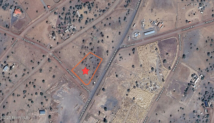 Property Photo: 1061 W Canyon Road AZ 86046