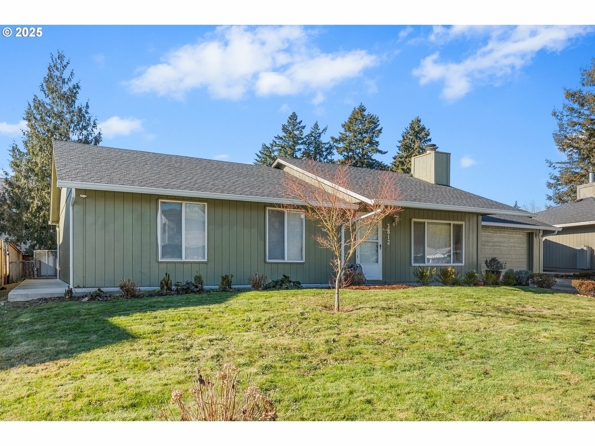 Property Photo:  3812 NE 55th Ave  WA 98661 