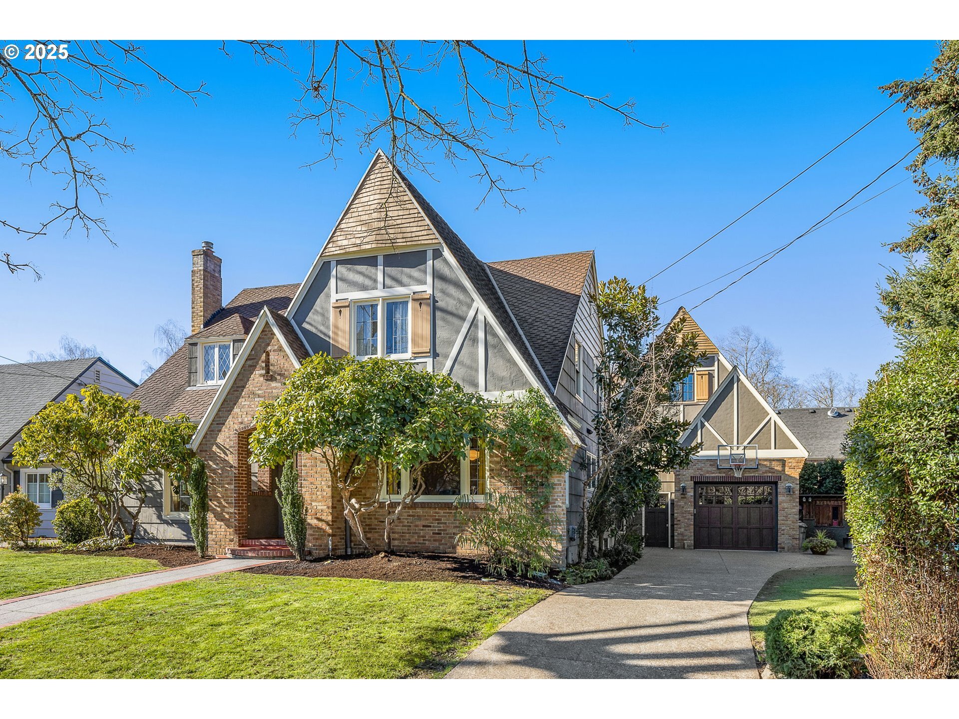 6341 SE 34th Ave  Portland OR 97202 photo