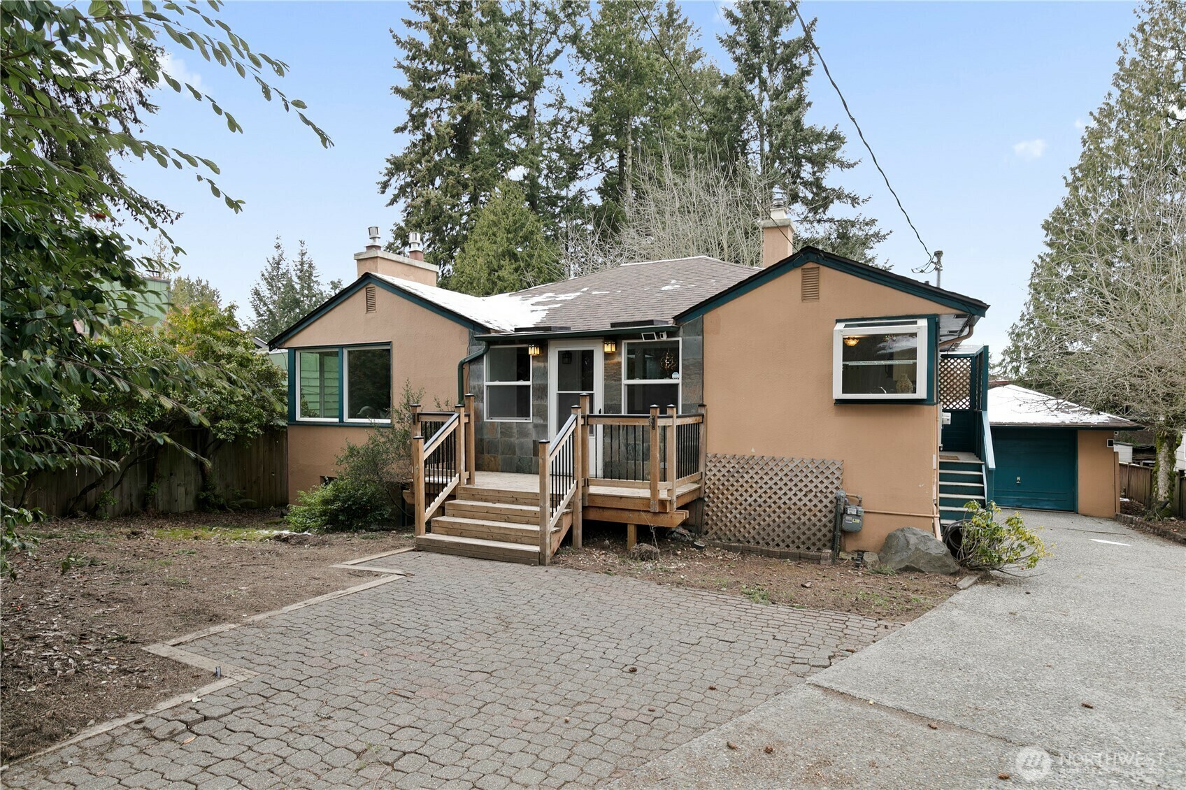 Property Photo:  1450 N 145th Street  WA 98133 