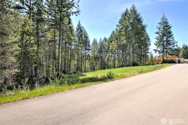 Property Photo: 161 E Lexington Place WA 98584