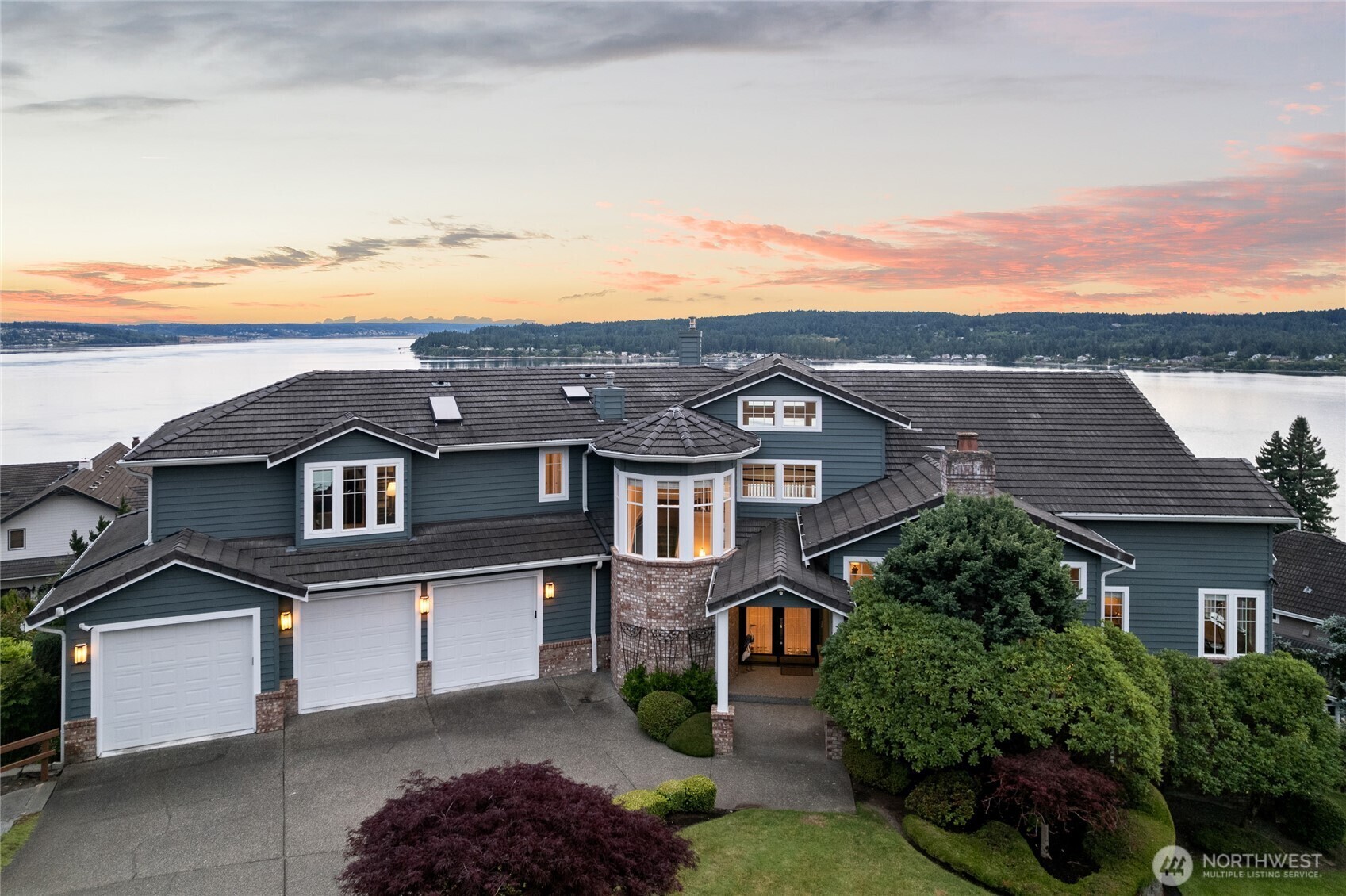 Property Photo: 14 33rd Avenue Ct NW WA 98335