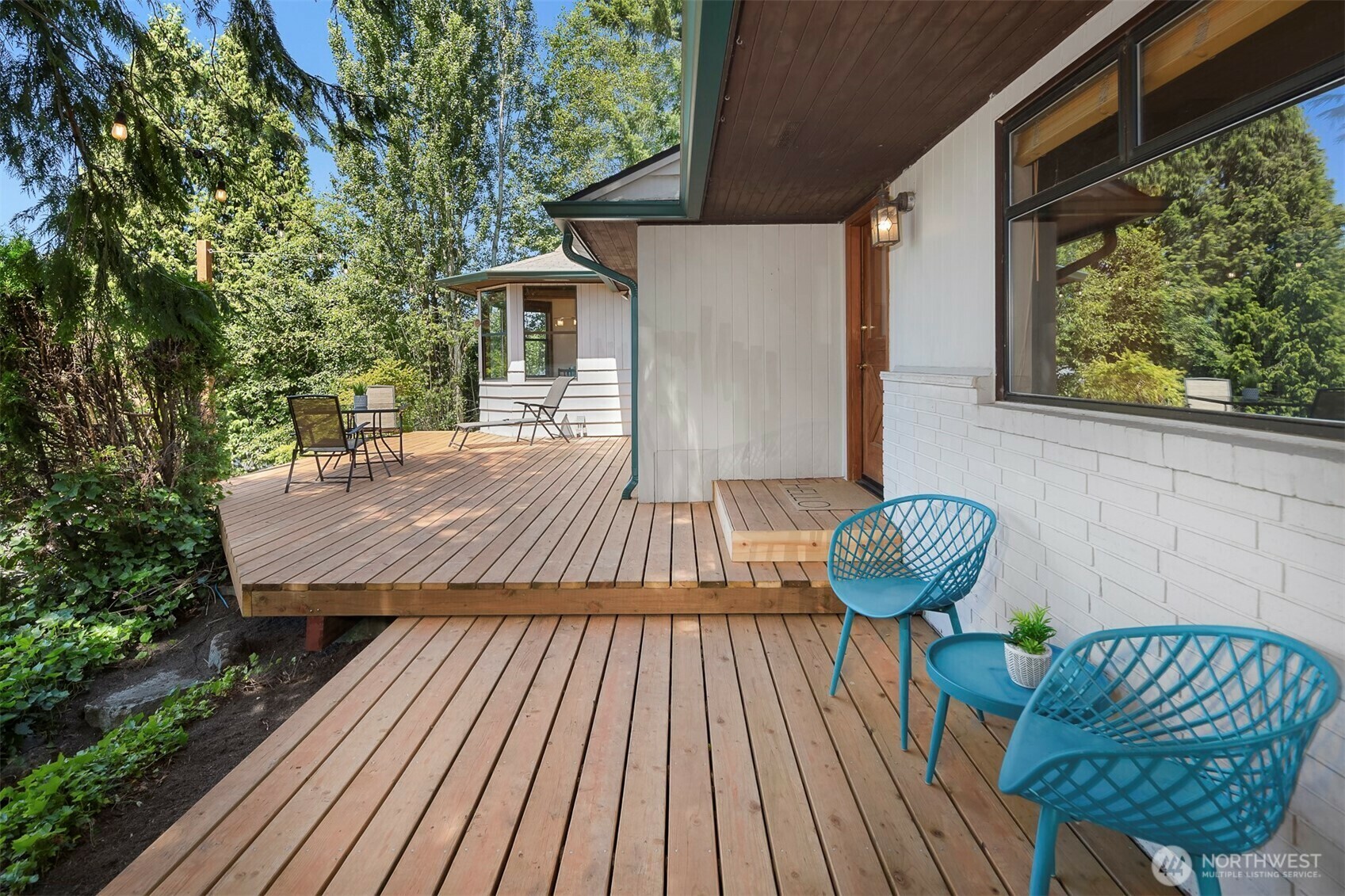 Property Photo:  18706  82nd Avenue NE  WA 98028 