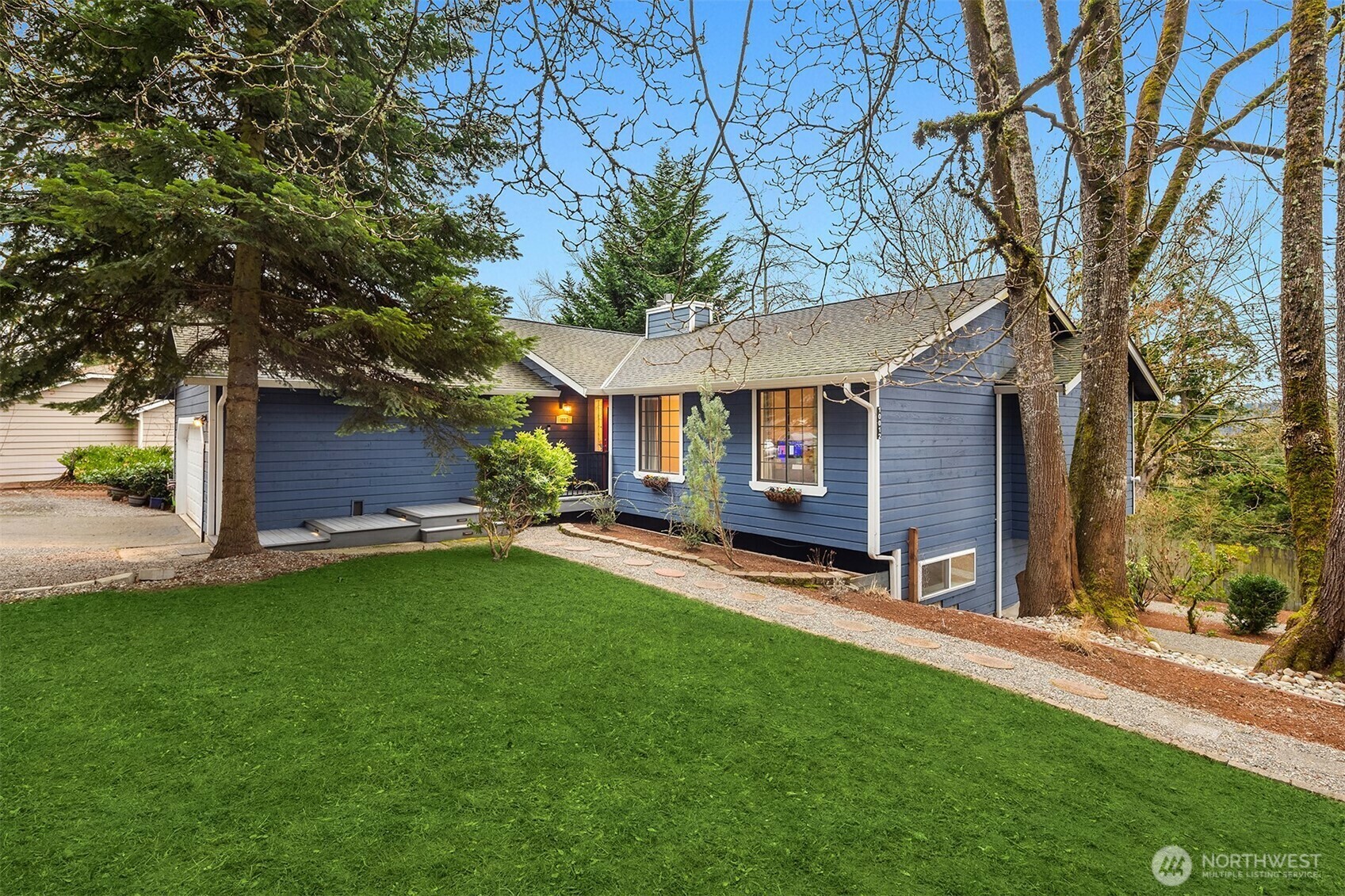 Property Photo:  10012  Redmond-Woodinville Road NE  WA 98052 