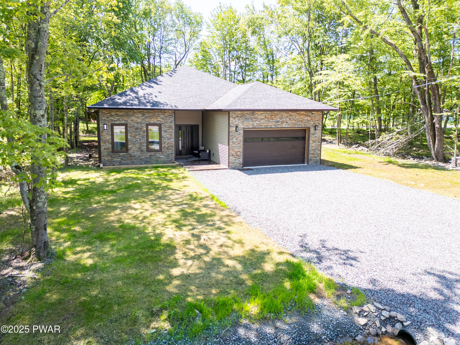 Property Photo: 10 Raccoon Circle PA 18436