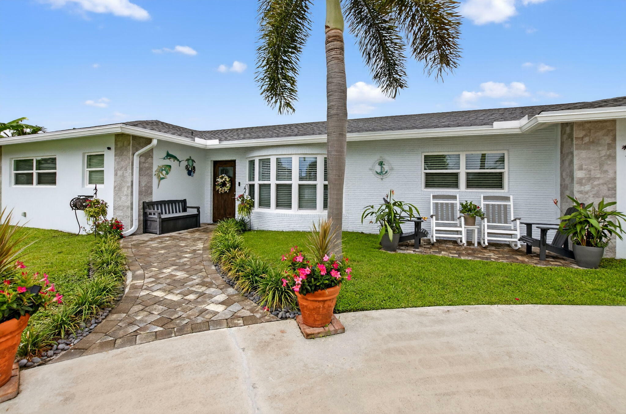 Property Photo:  545 NW 13th Drive  FL 33486 