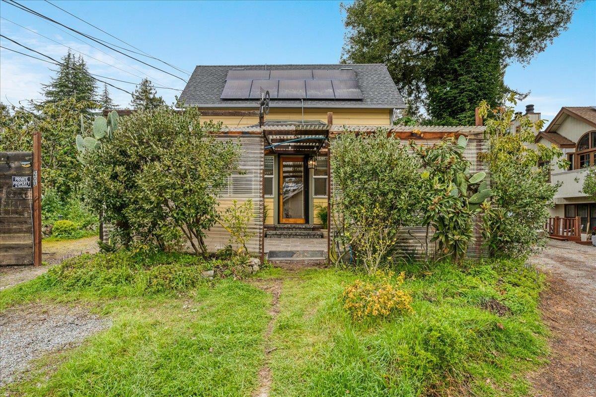 Property Photo: 203 Grant Street 3 CA 95060