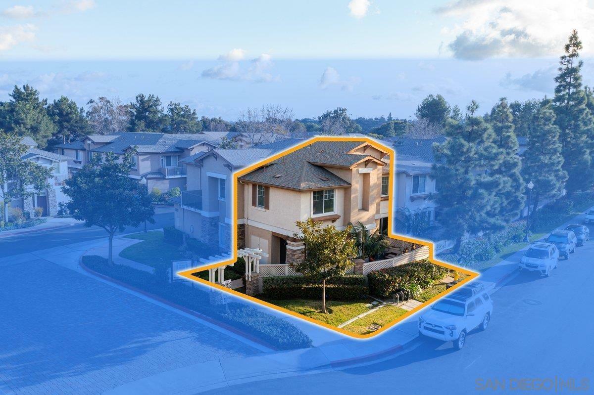 Property Photo: 9607 W Canyon Ter 2 CA 92123