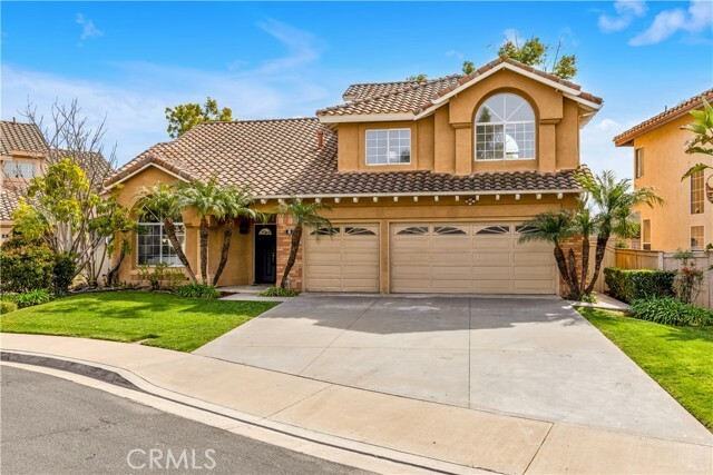 Property Photo: 6 Diamond Gate CA 92656