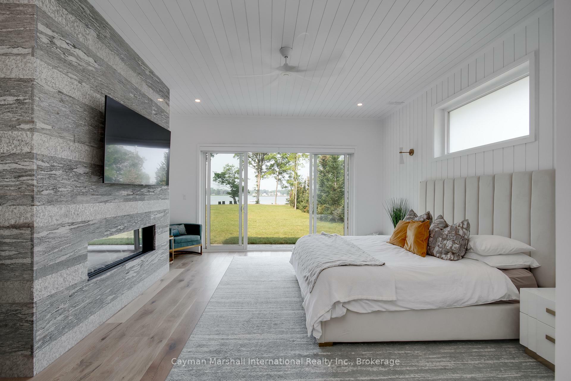 Property Photo: 5236 Christopher Crescent 3 ON L3V 6H5