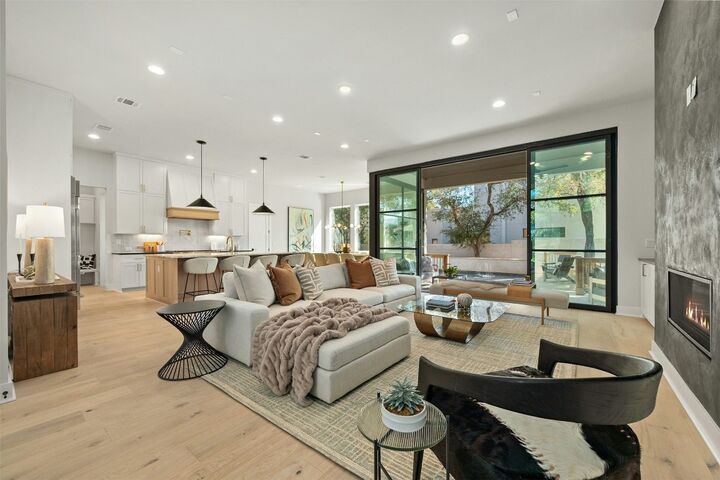 1339 Allen Road  Austin TX 78746 photo