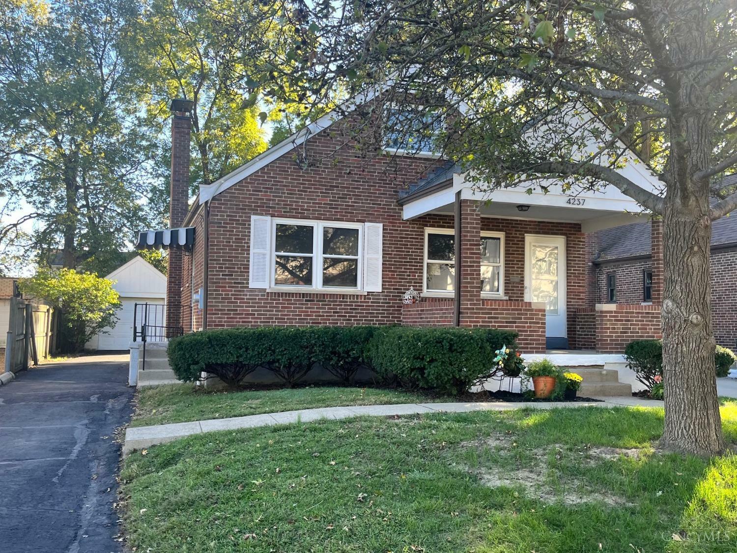Property Photo: 4237 Glenway Avenue OH 45236