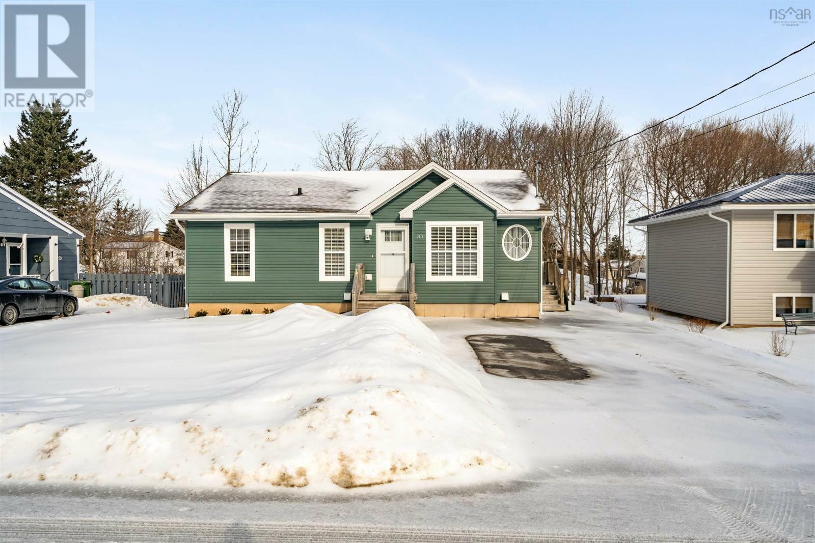 Property Photo:  47 Cameron Avenue  NS B2H 1S6 