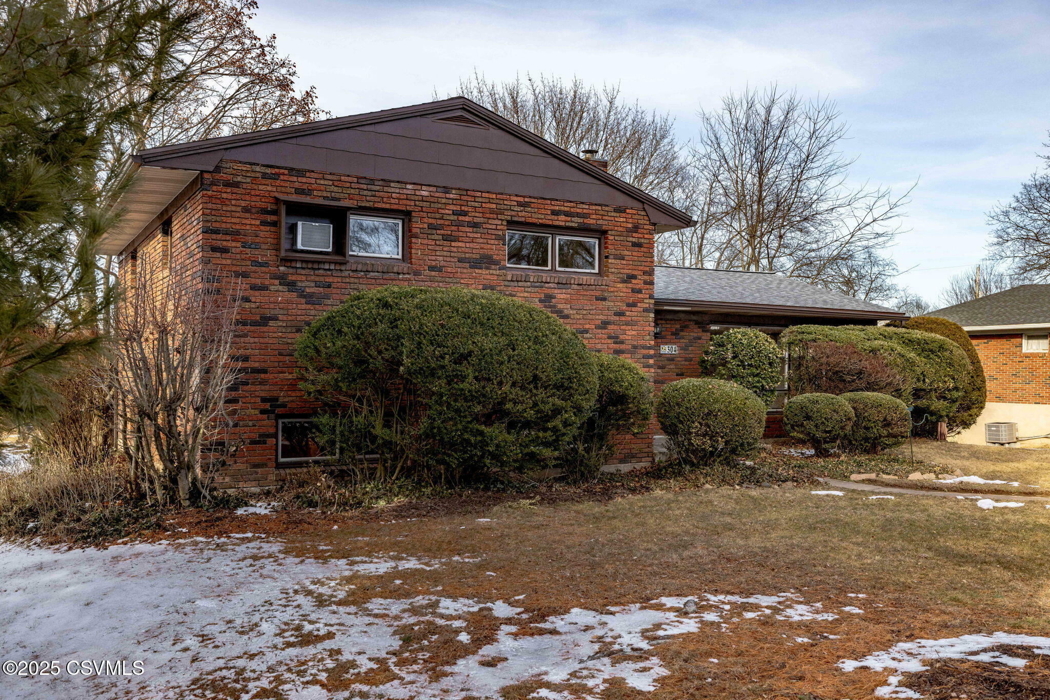 Property Photo:  304 Verna Road  PA 17837 