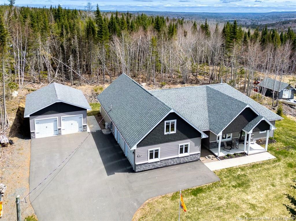 Property Photo:  9 Leeland Way  NB E3A 5M7 