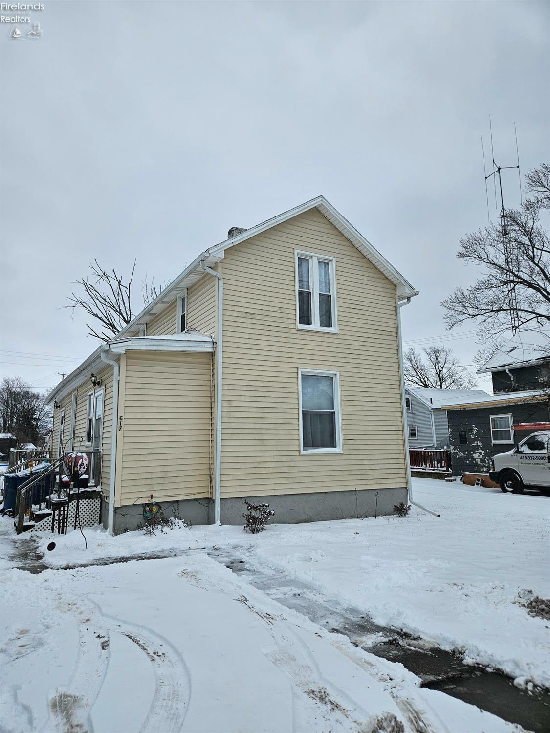 Property Photo: 617 Grant St OH 43420