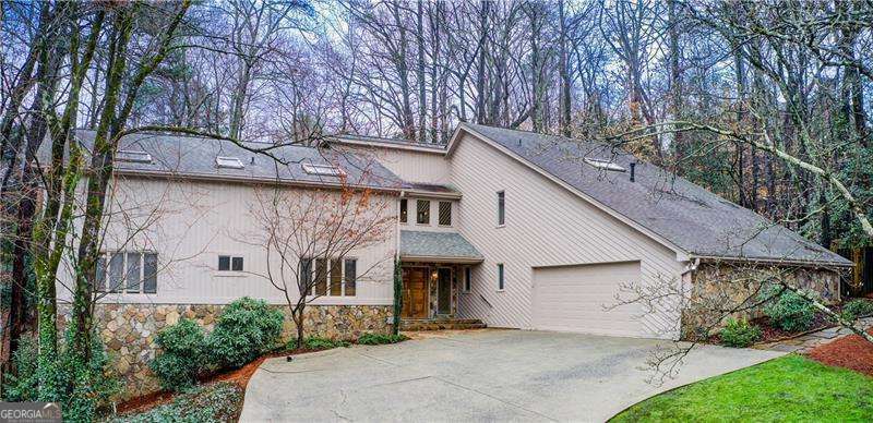 925 Ivy Falls Drive  Atlanta GA 30328 photo