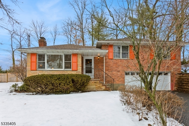 Property Photo:  10 Woodfern Rd  NJ 07901 