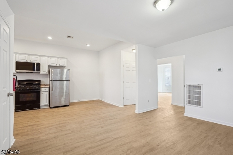 Property Photo:  51 N 18th St  NJ 07017 