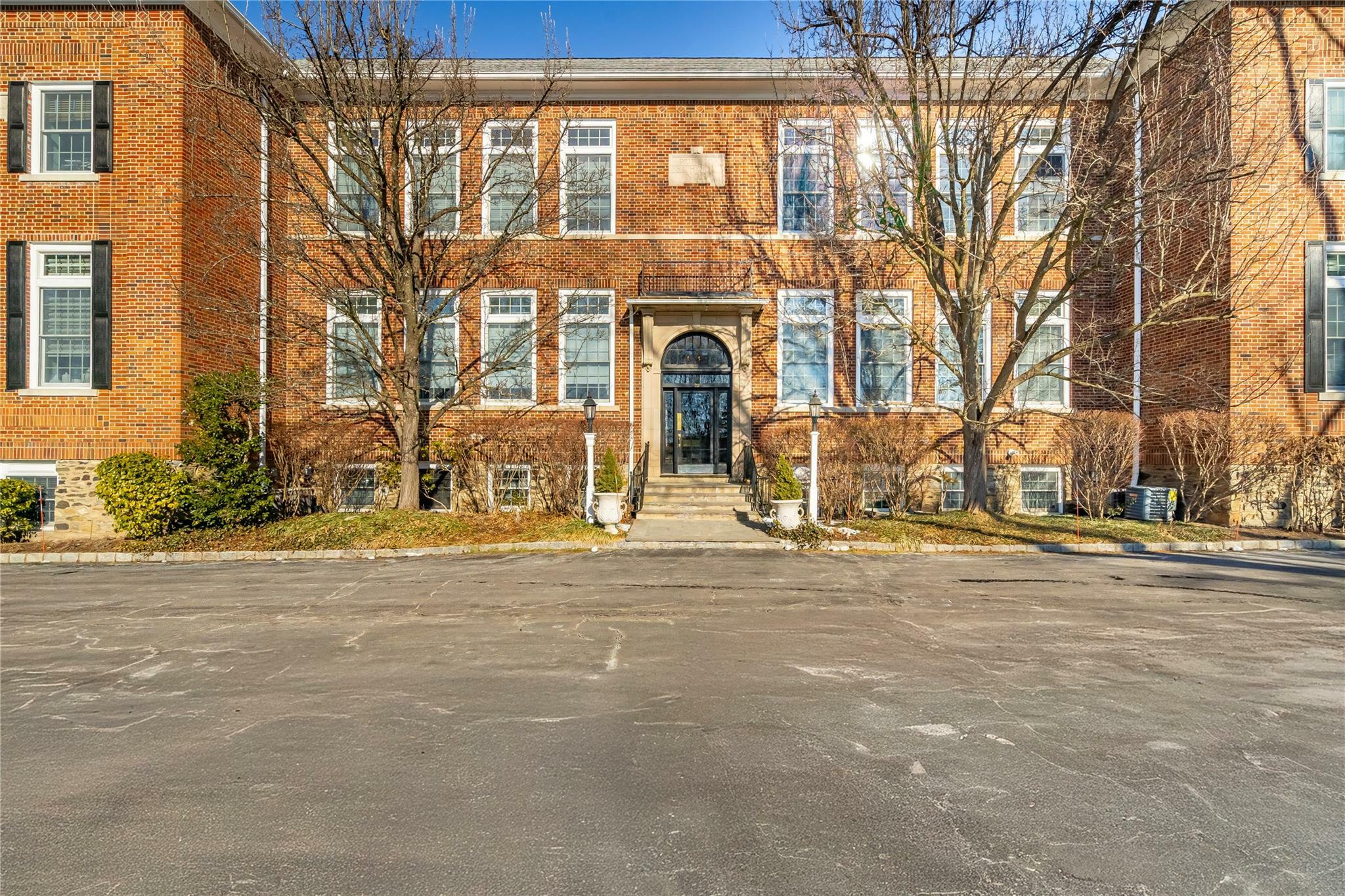 Property Photo: 20 Whippoorwill Road E 2A NY 10504