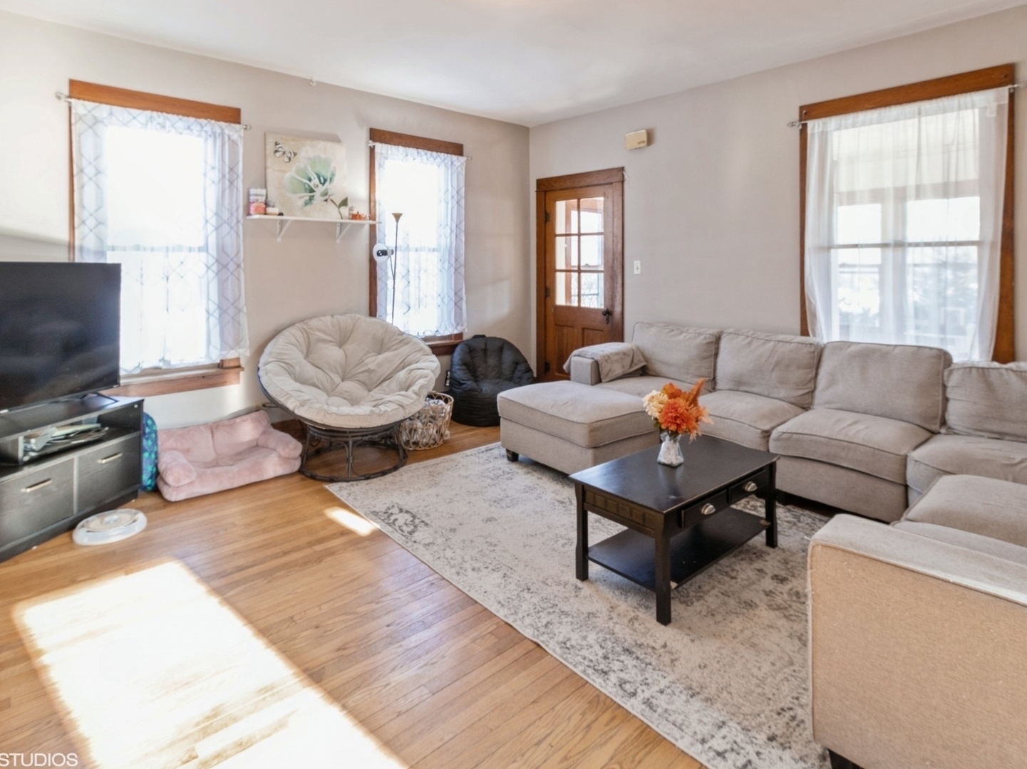 Property Photo:  675 Oak Street  IL 60098 