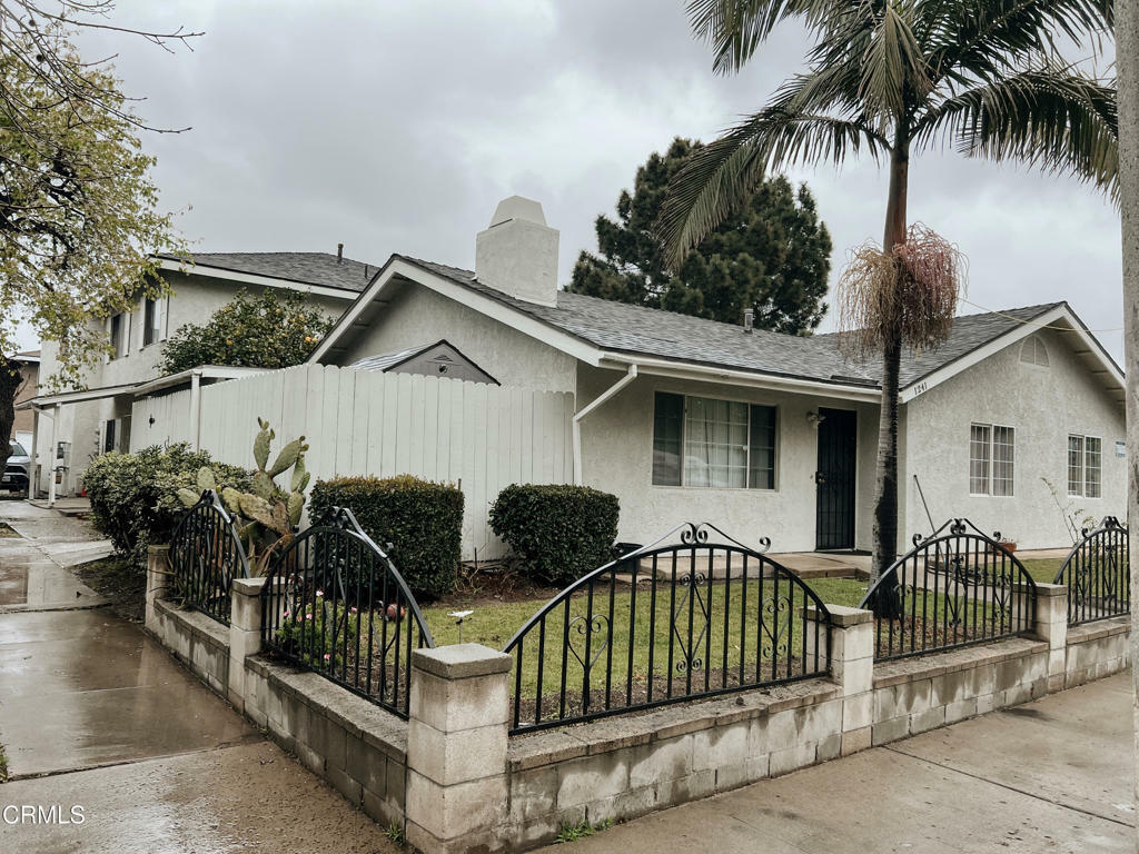 Property Photo: 1241 W 7th Street CA 93030
