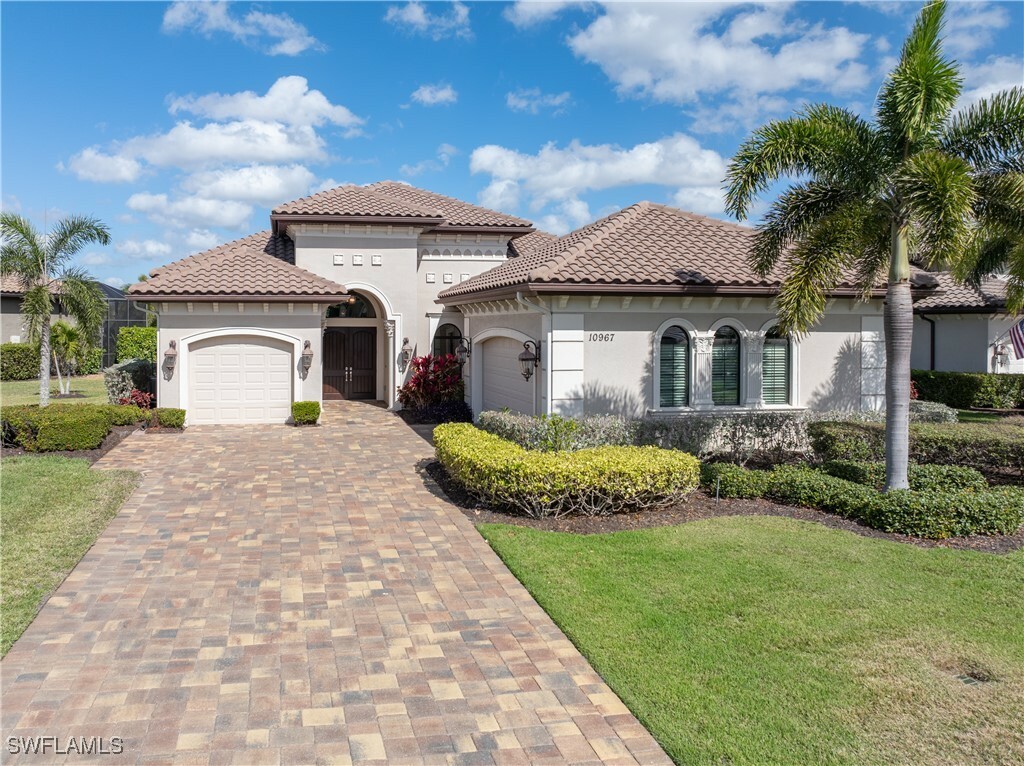 Property Photo:  10967 Esteban Drive  FL 33912 