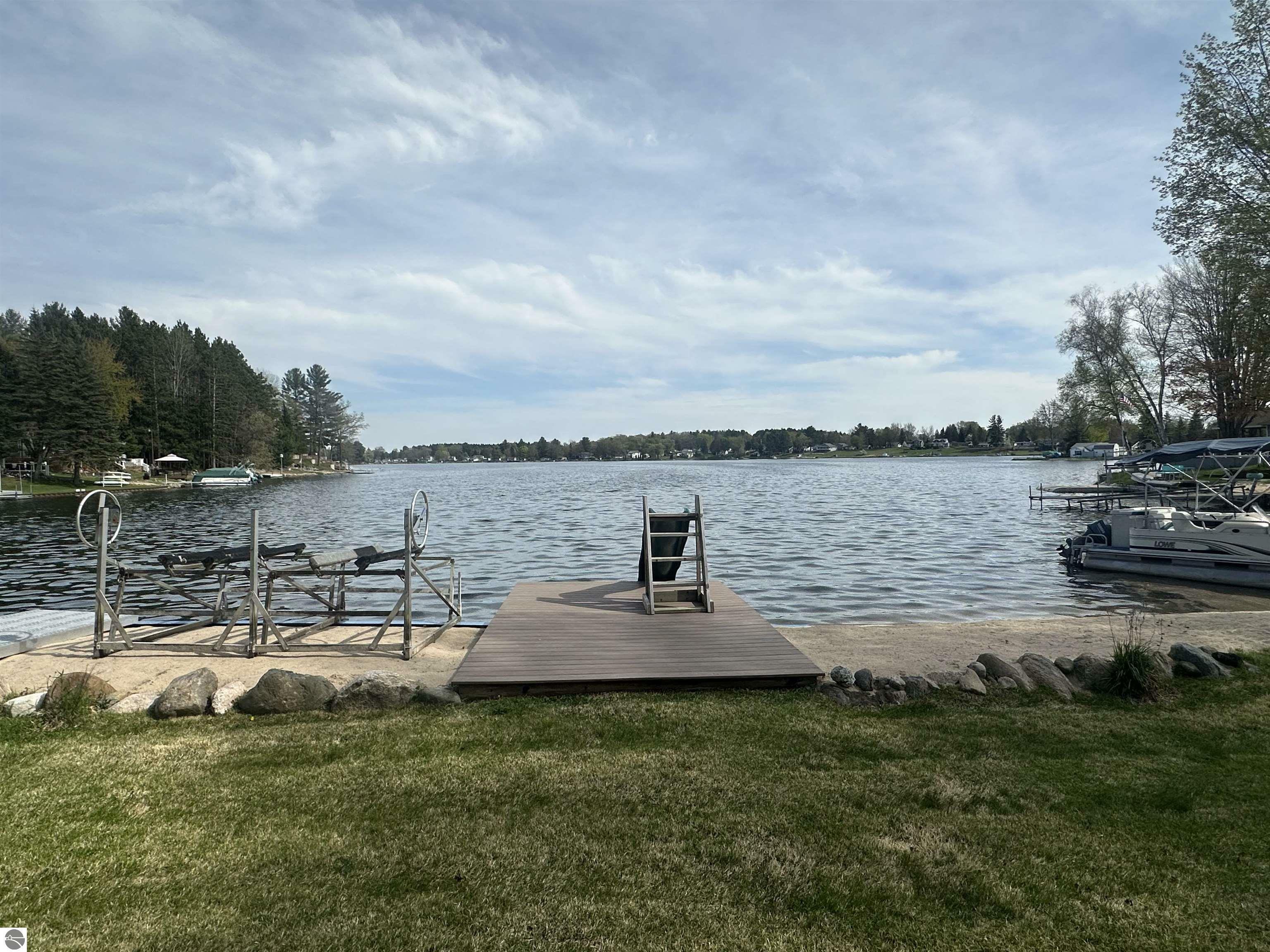 Property Photo: 557 N Scott Drive MI 48622