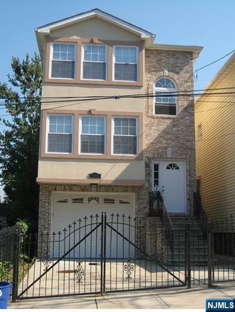 Property Photo:  939 Lake Street  NJ 07104 