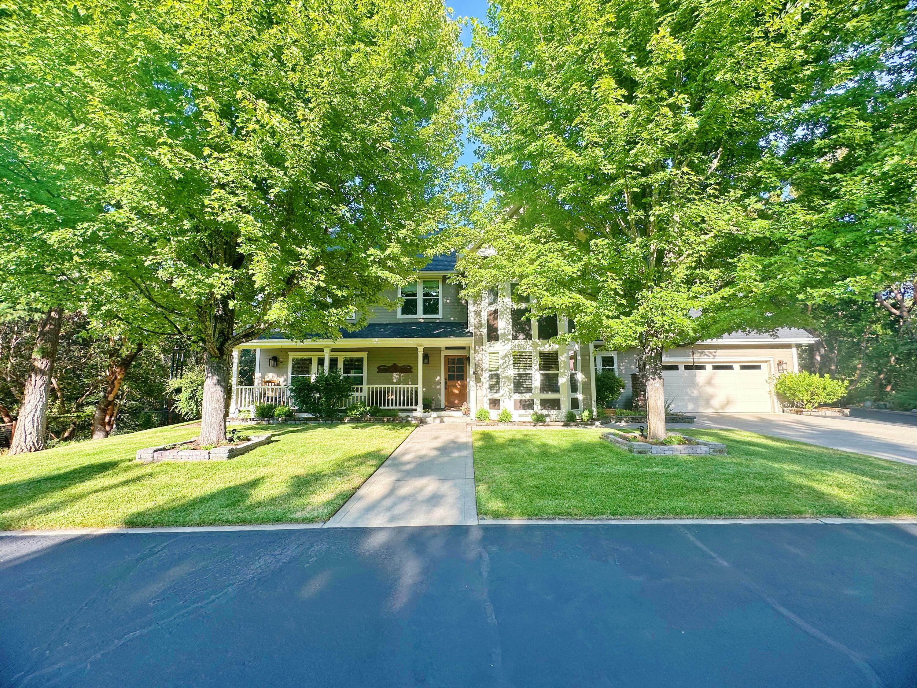 Property Photo: 1514 Sterling Creek Road OR 97530