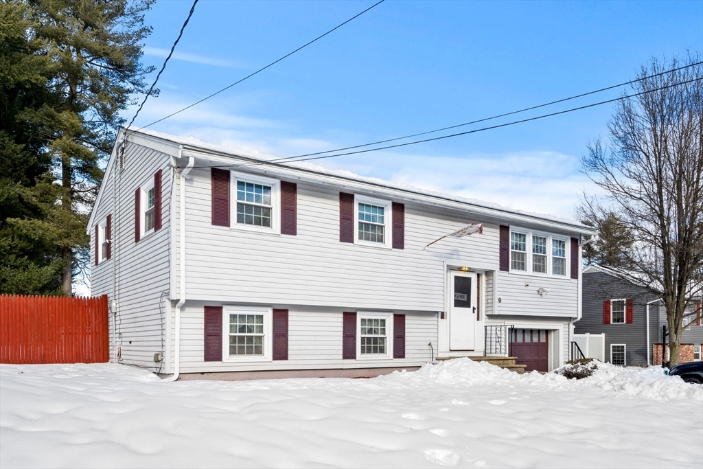 Property Photo:  9 Harjean Rd  MA 01821 