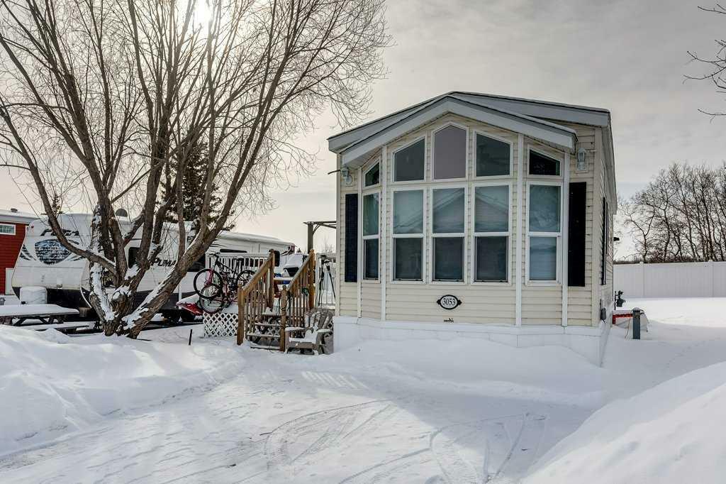 Property Photo:  25074 South Pine Lake Road 3053  AB T0M 1R0 