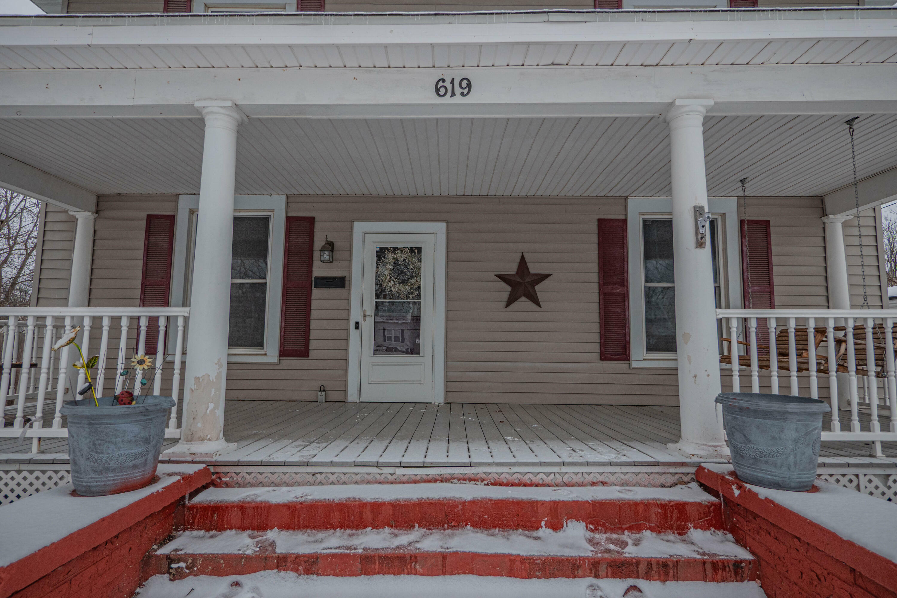 Property Photo:  619 W Carpenter St.  MO 65270 