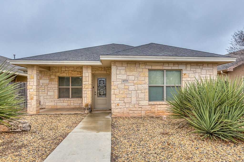 Property Photo:  4222 Lexington Place  TX 76904 