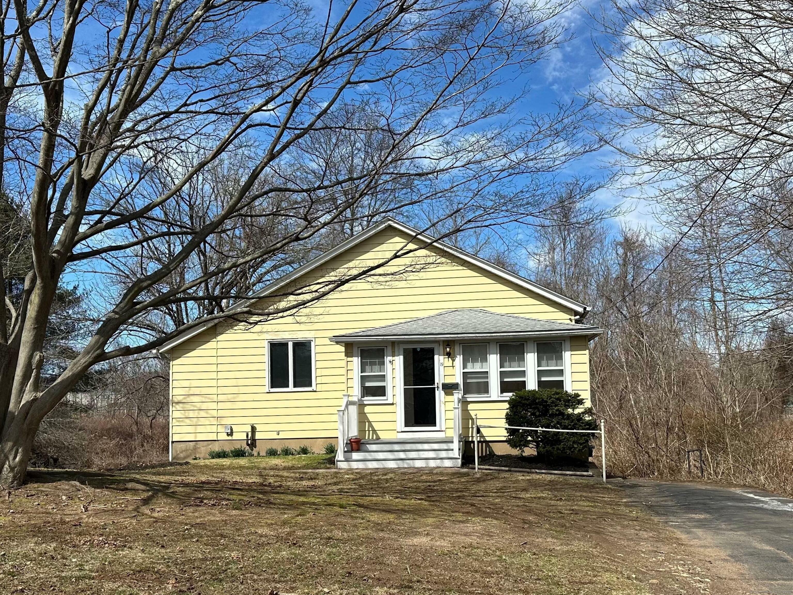 Property Photo: 19 Curve Street CT 06405