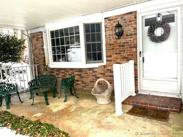 Property Photo:  