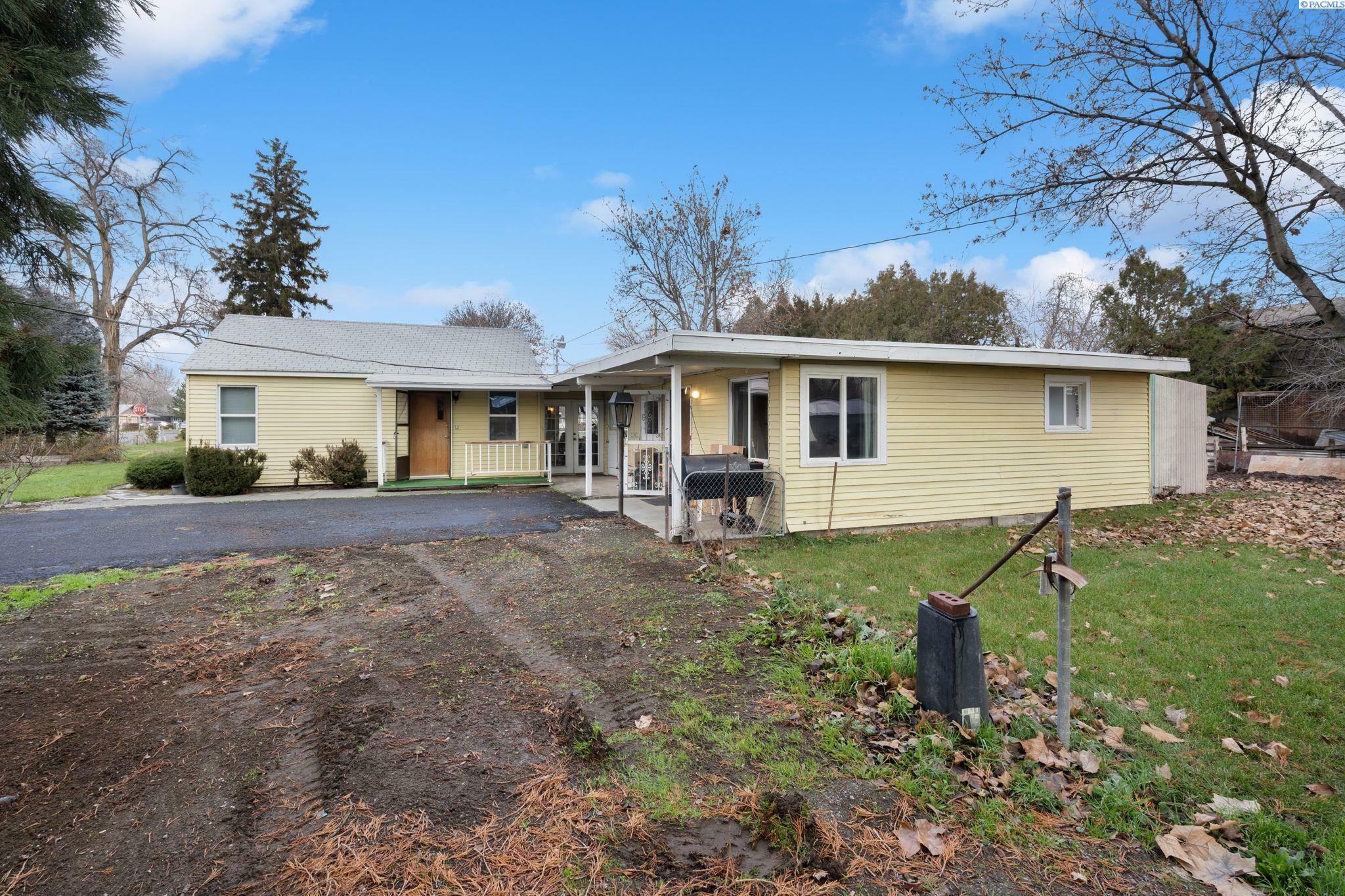 Property Photo:  617 N Rd 34  WA 99301 