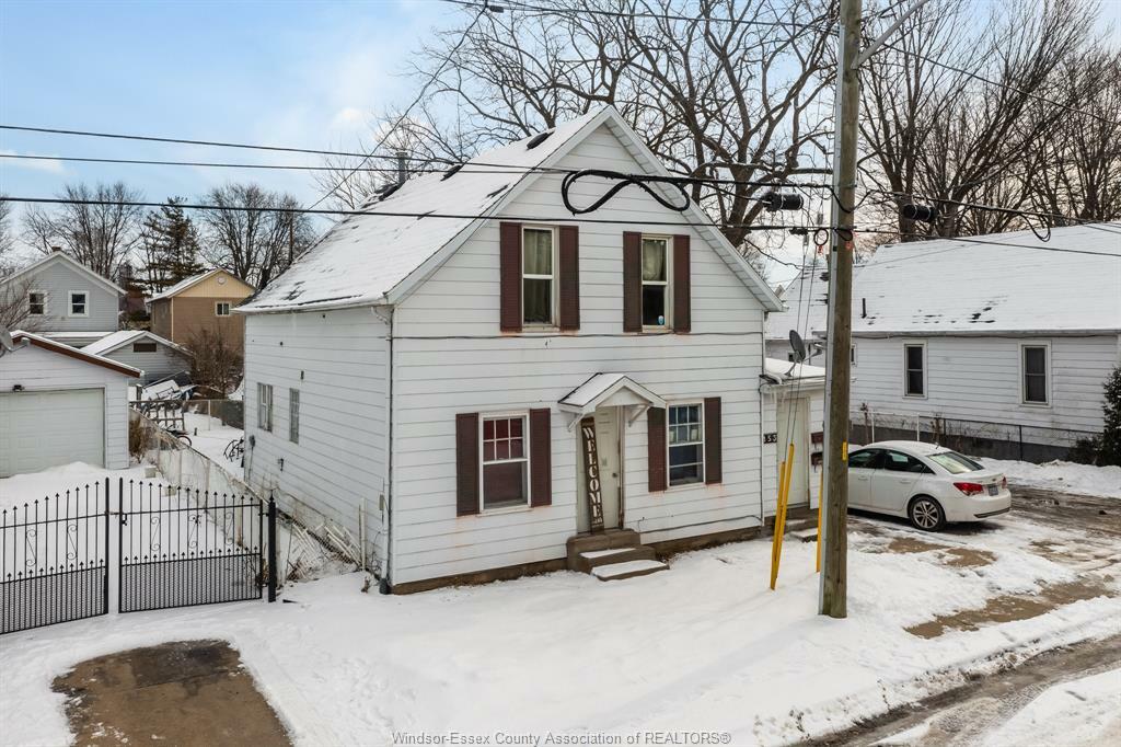 Property Photo:  153 Adelaide Street South  ON N7M 4R6 