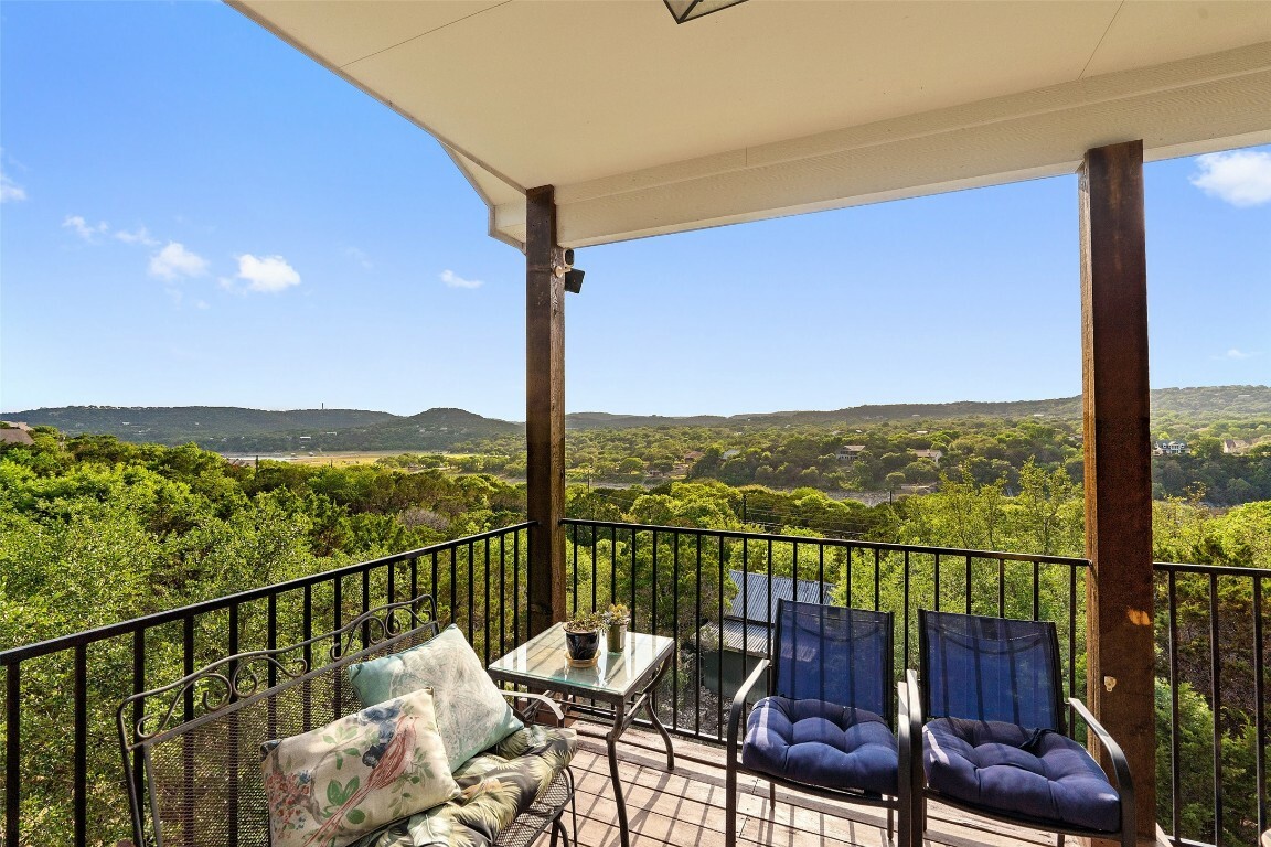 Property Photo:  11102 Hill Dr  TX 78641 